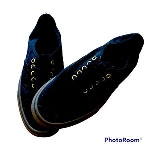 Vans , new with our box 9.5
